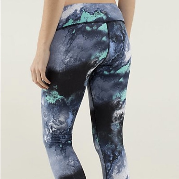 lululemon athletica Pants - Lululemon Wunder Under Crop
Denim Luon Milky Way